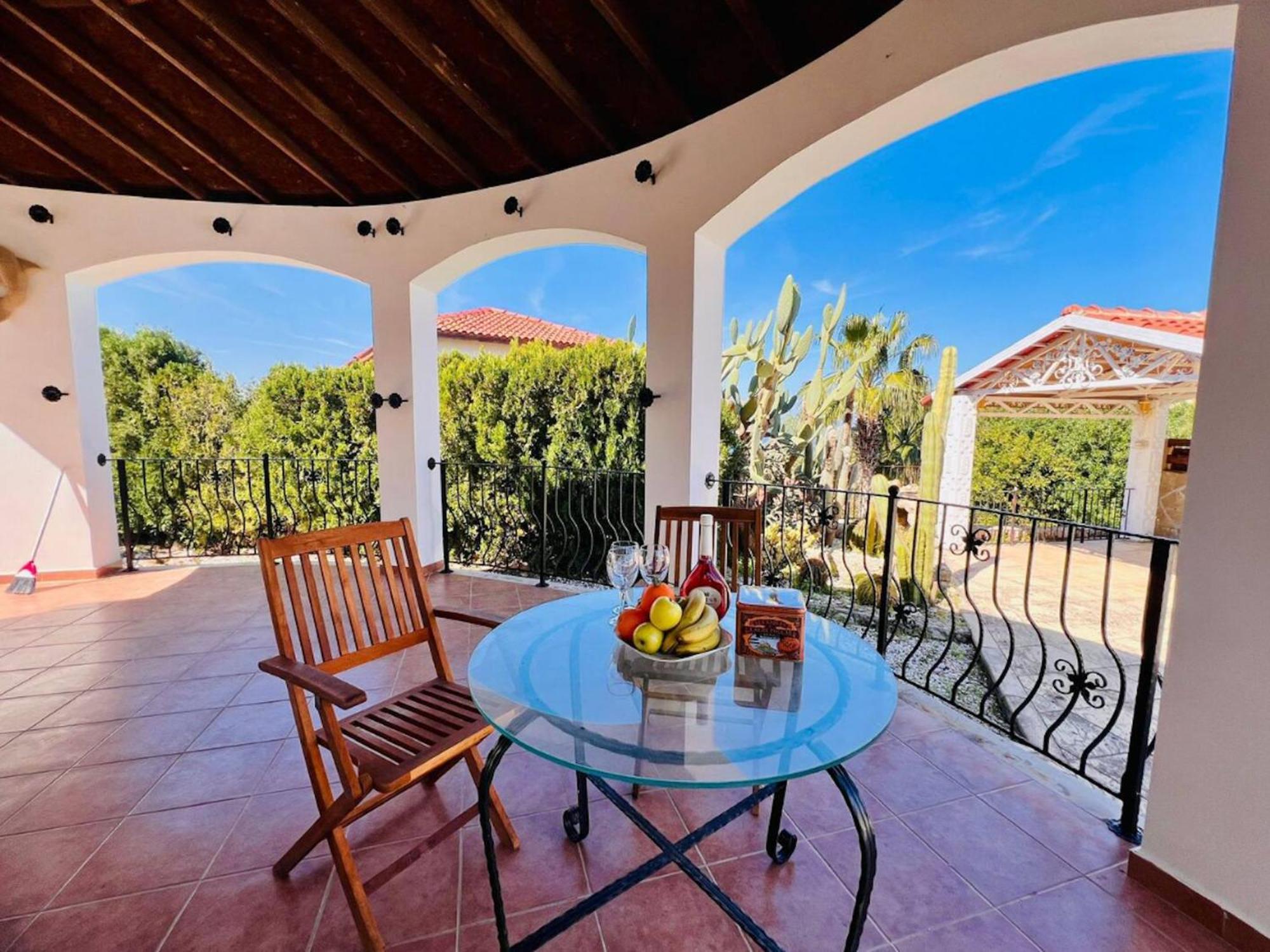 Villa Rosa By Holidaykeys Kyrenia  Exterior photo