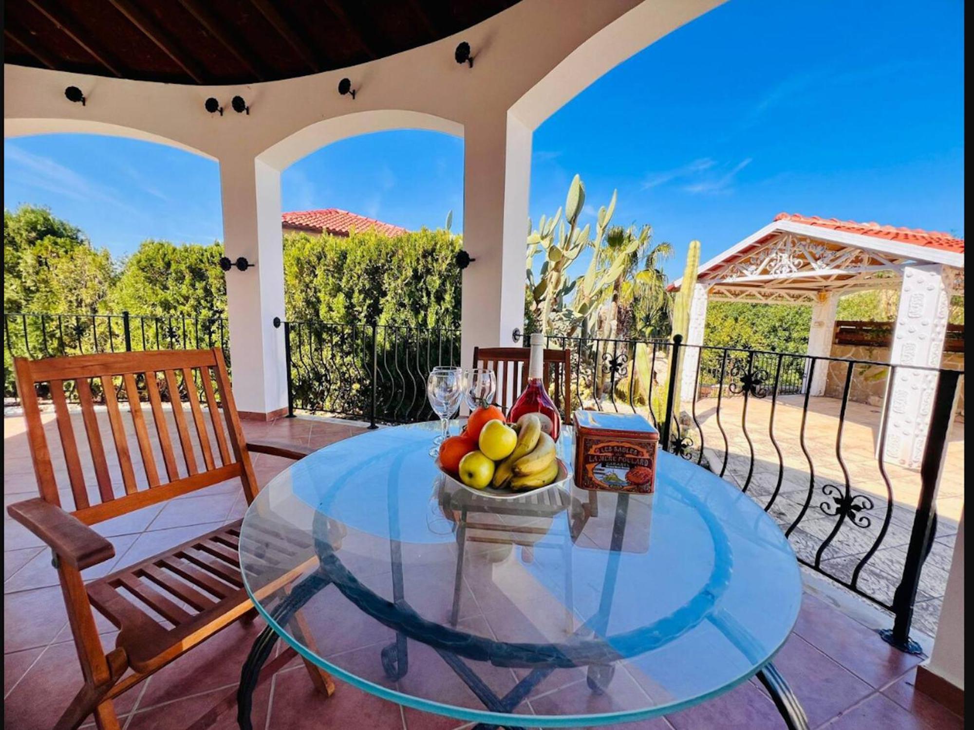 Villa Rosa By Holidaykeys Kyrenia  Exterior photo